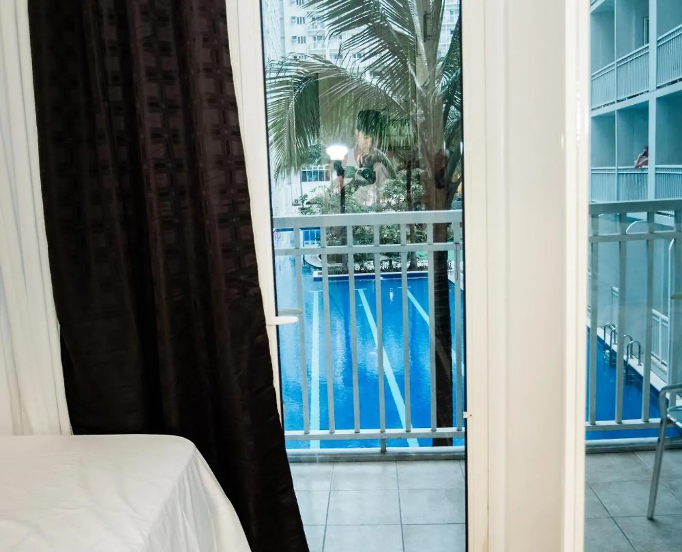 Premium Family Suite Near Moa Manila Aparthotel